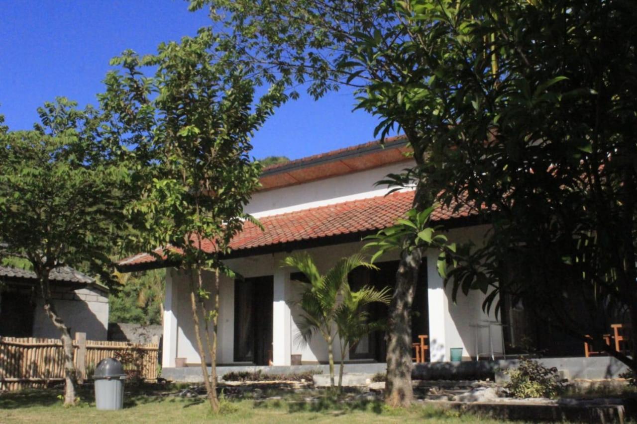 Barrel Homestay Areguling Kuta  Exterior foto