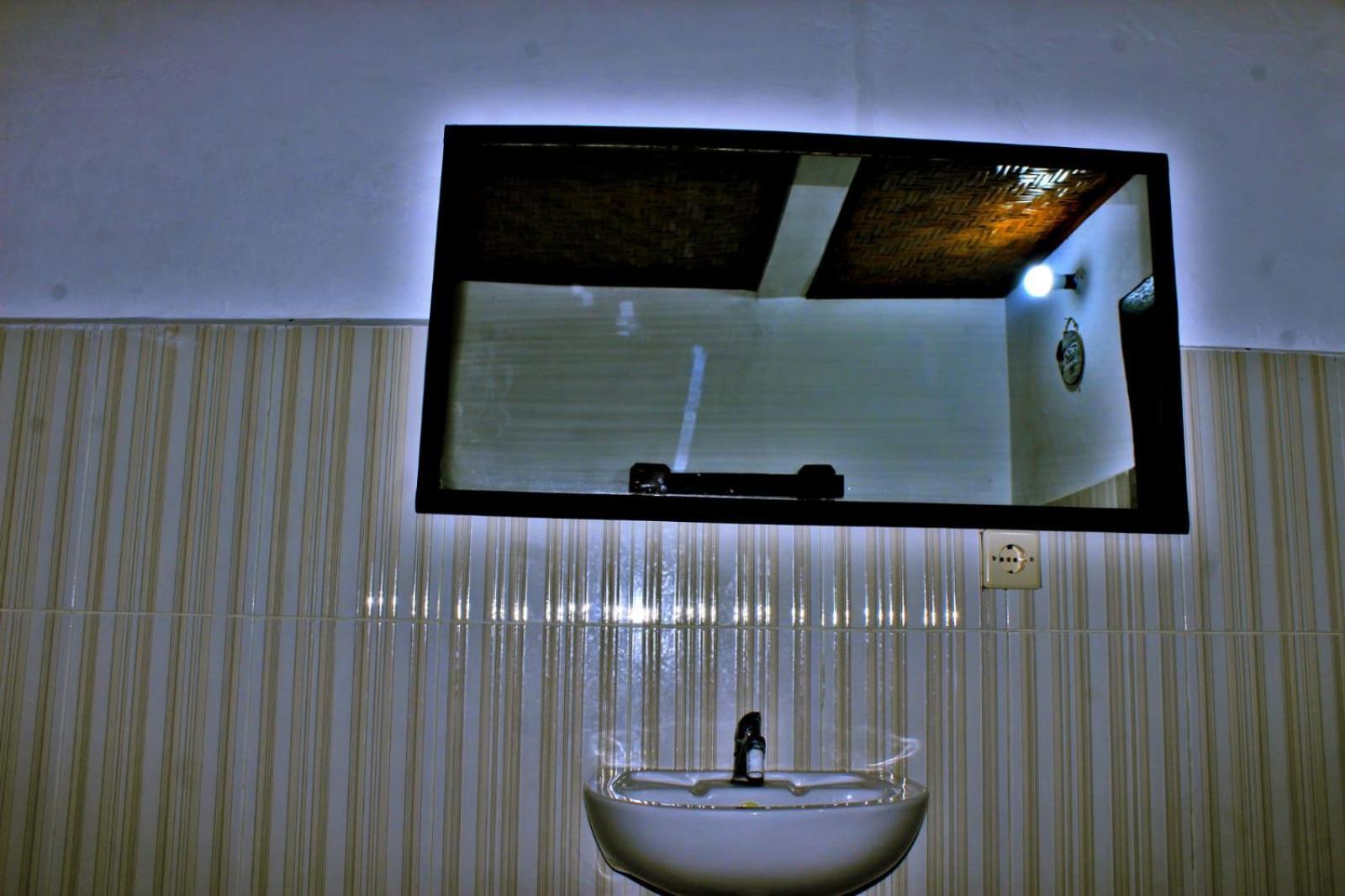 Barrel Homestay Areguling Kuta  Exterior foto