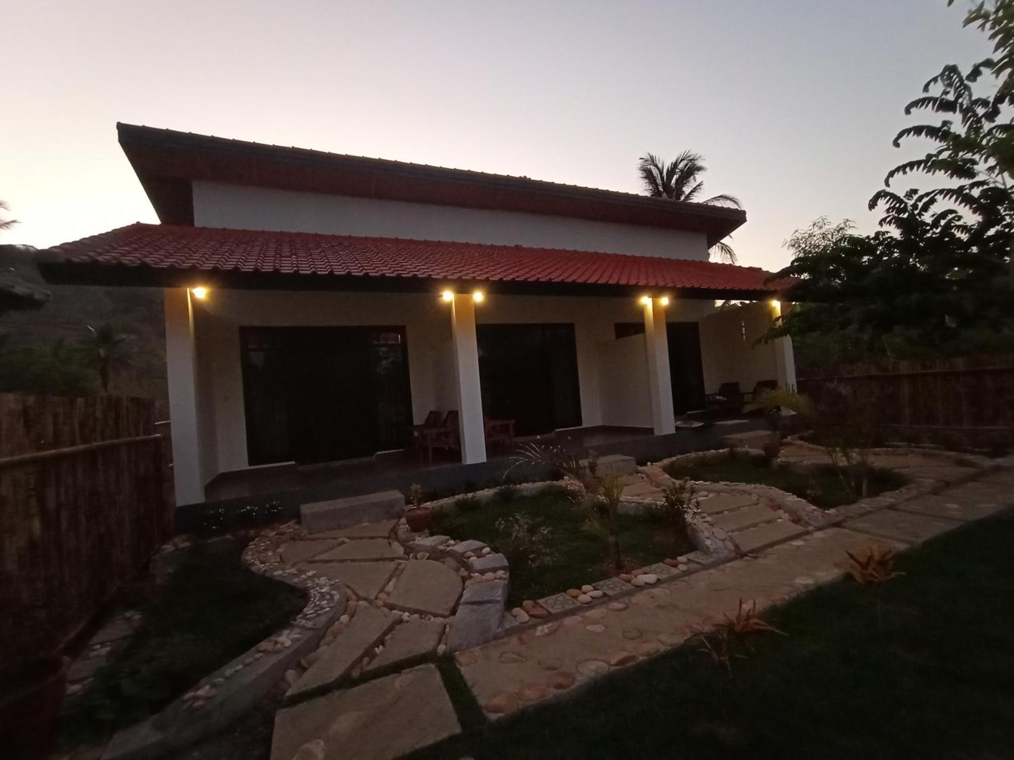 Barrel Homestay Areguling Kuta  Zimmer foto
