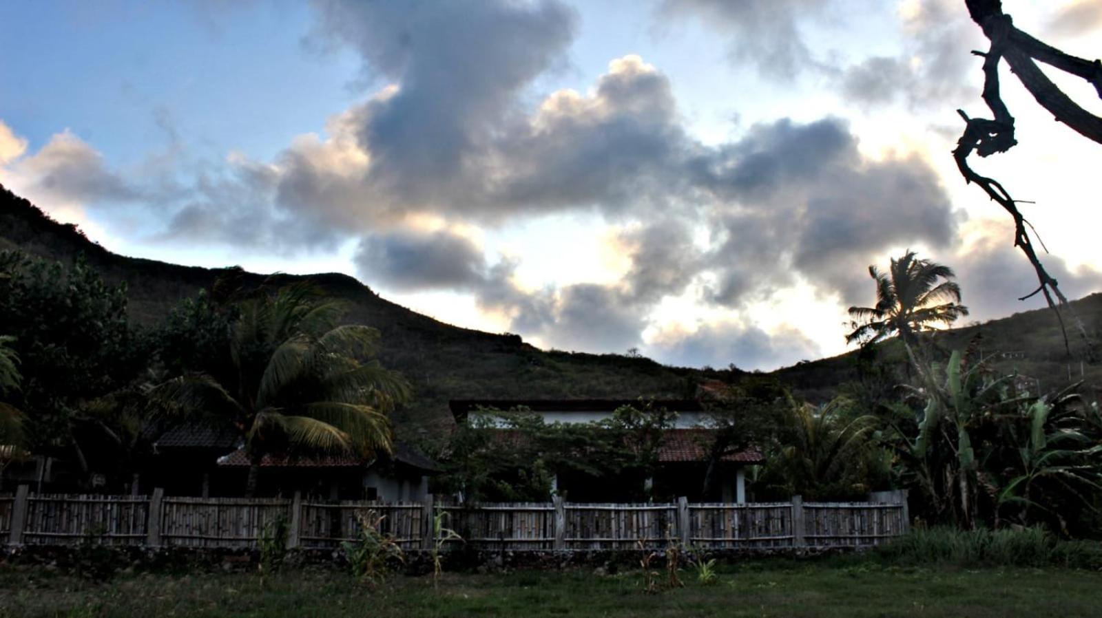 Barrel Homestay Areguling Kuta  Zimmer foto