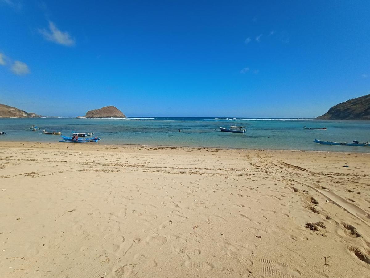 Barrel Homestay Areguling Kuta  Exterior foto
