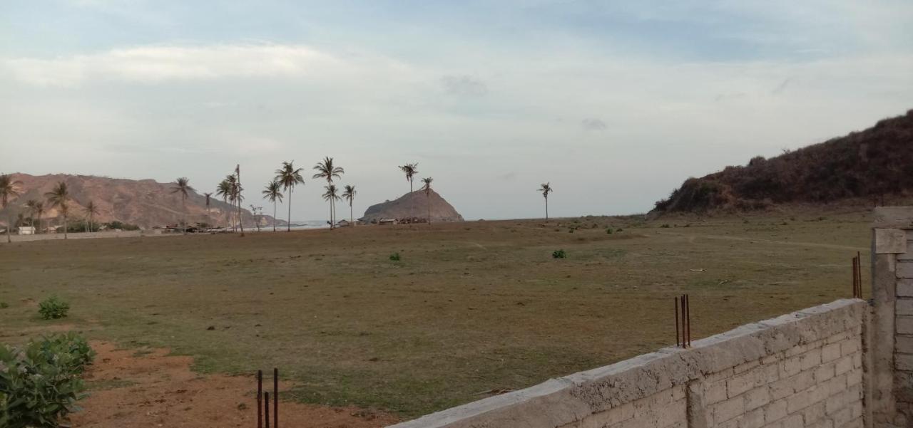 Barrel Homestay Areguling Kuta  Exterior foto